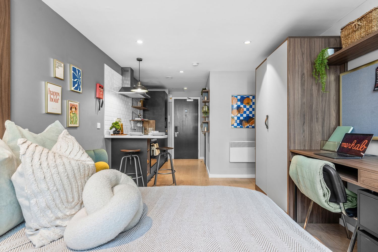 Classic Smaller Studio